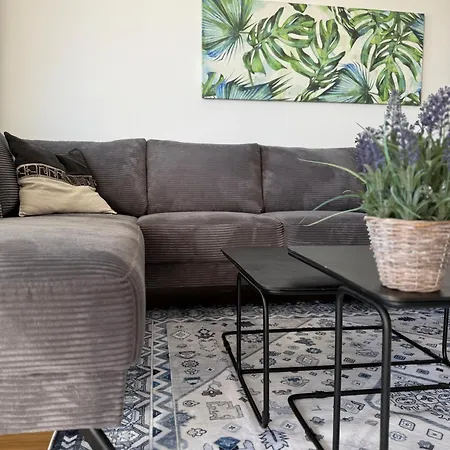 Vucko Apartment *